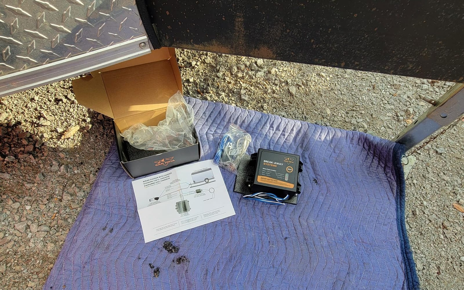 SanHima Trailer Brakes Breakaway Kit w/Switch & 12V 5AH Battery Built-in Charger, LED Indicator, for Trailer Caravan Towable RV Vehicle customer photo 2
