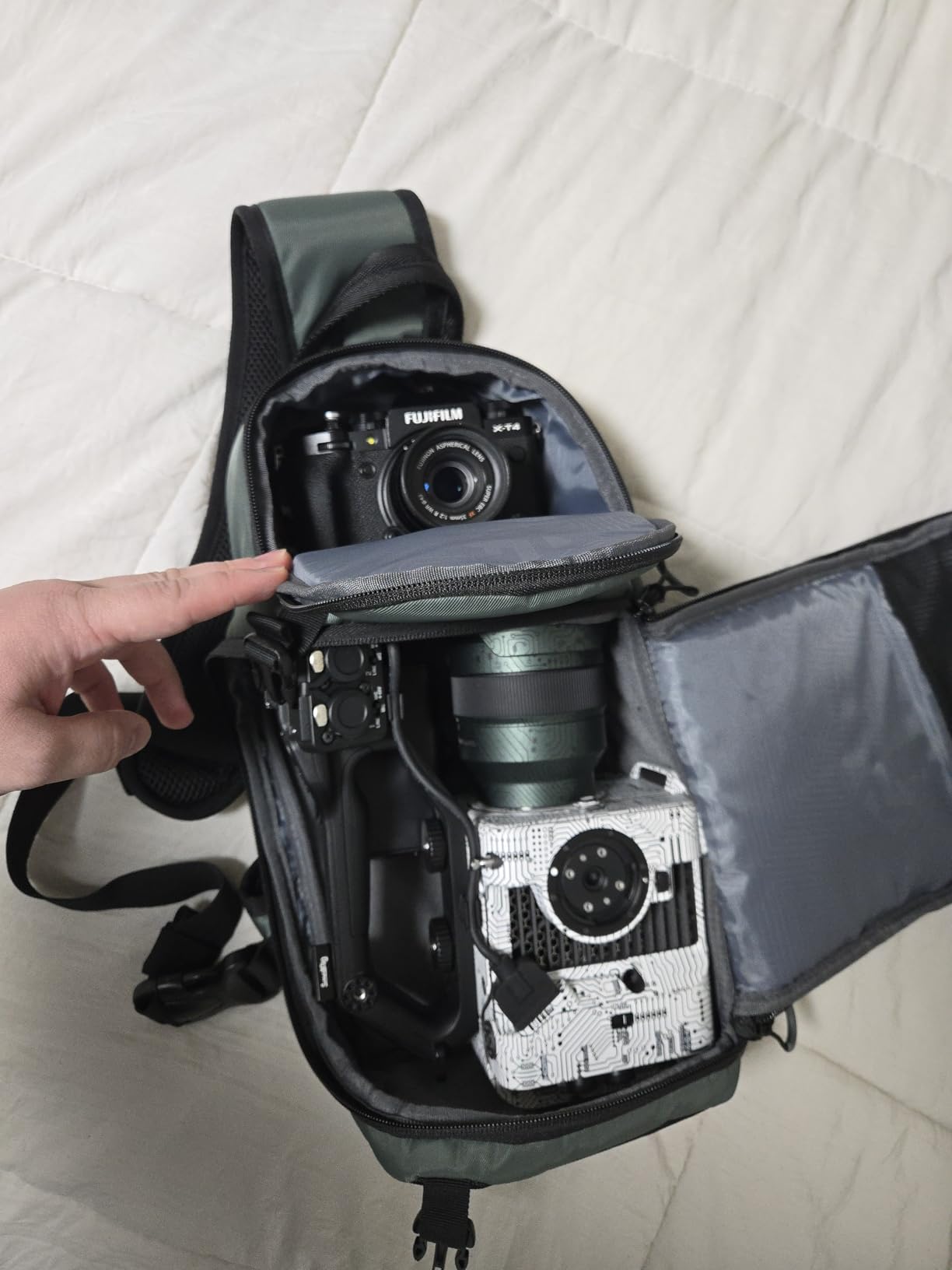 K&F CONCEPT Camera Sling Bag, Hardshell Waterproof Crossbody Shoulder Bag for DSLR Mirrorless Cameras, 10L customer photo 1