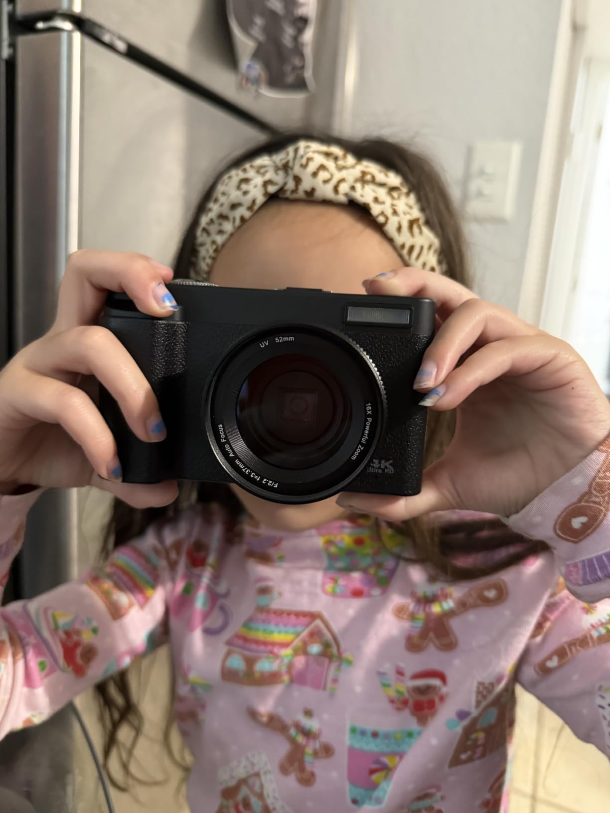 4K Digital Camera for Beginners & Teens, with Flip Screen, 32G Card(Black) | 48MP Camera for Photography, Vlogging Camera for YouTube, Travel, Autofocus, Flash, 16X Zoom, Easy-to-use, Gift customer photo 1