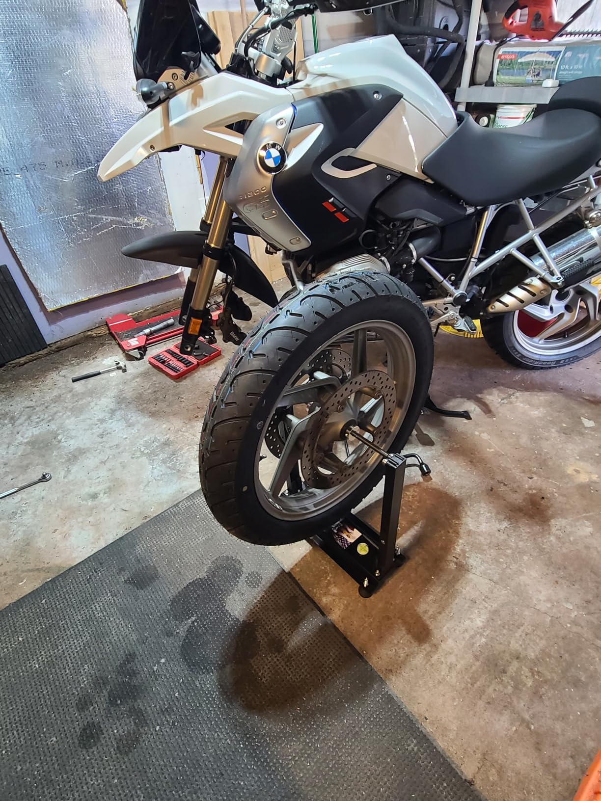 Motorcycle Wheel Balancer for Static and Dynamic Balancing | Tire Balancing Tool with Truing Pointer for Most Motorcycles, Off-Road Bikes and Sport Bikes customer photo 2