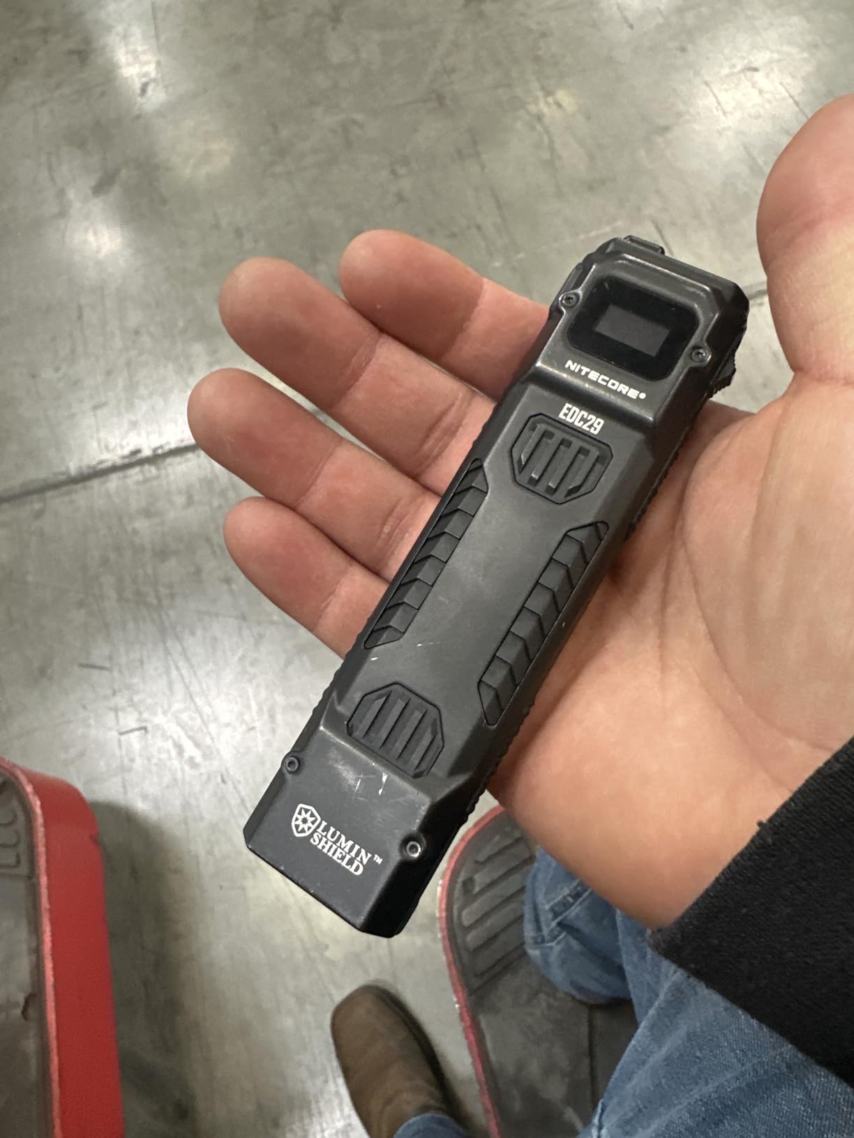 Nitecore EDC29 6500 Lumen Rechargeable EDC Tactical Flashlight (Black) | USB-C Fast Charging, Slim Flat Shape, Spotlight, Floodlight, Strobe modes, Digital Display, Mechanical Lock, Everyday Carry customer photo 2