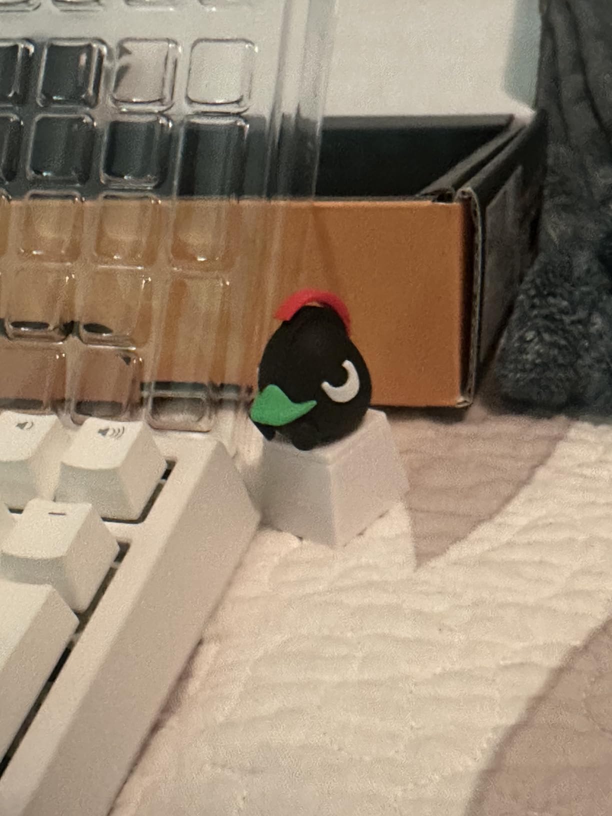 Ducky One X Wireless Inductive Keyboard: Tri-Mode, Rapid Trigger, Linear Inductive Switches, Gasket-Mount Quack Mechanics+ 7-Layer Dampening, High-Density PBT Doubleshot Keycaps, US, White customer photo 2