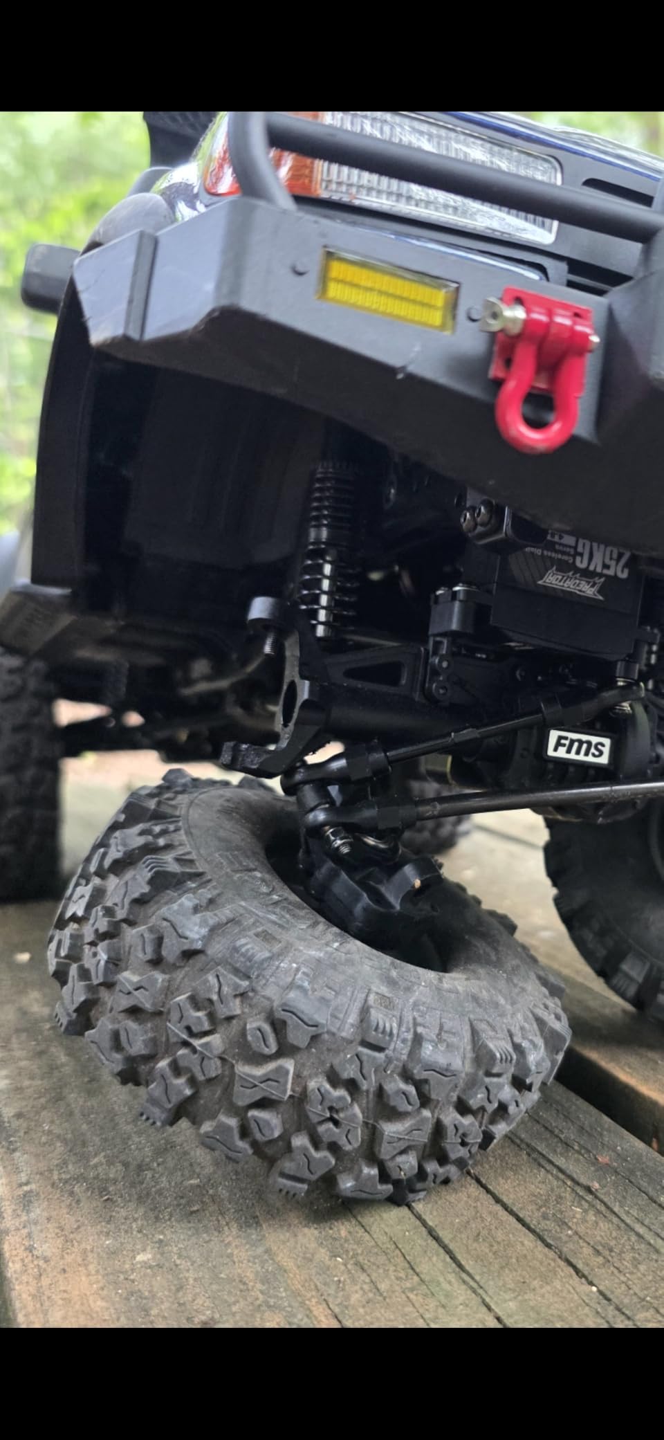 FMS 1/10 LC80 RC Crawler, FCX10 Toyota RC Rock Crawler with Lighting, Hobby Grade Offroad RC Car for Adults, RS Need to Complete (Grey) customer photo 1