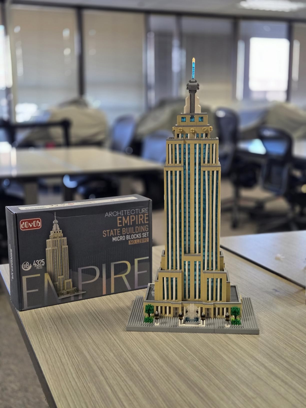 dOvOb Architecture Empire Building Micro Blocks Set (3819PCS) - World Famous Architectural Model Toys Gifts for Kid and Adult customer photo 2