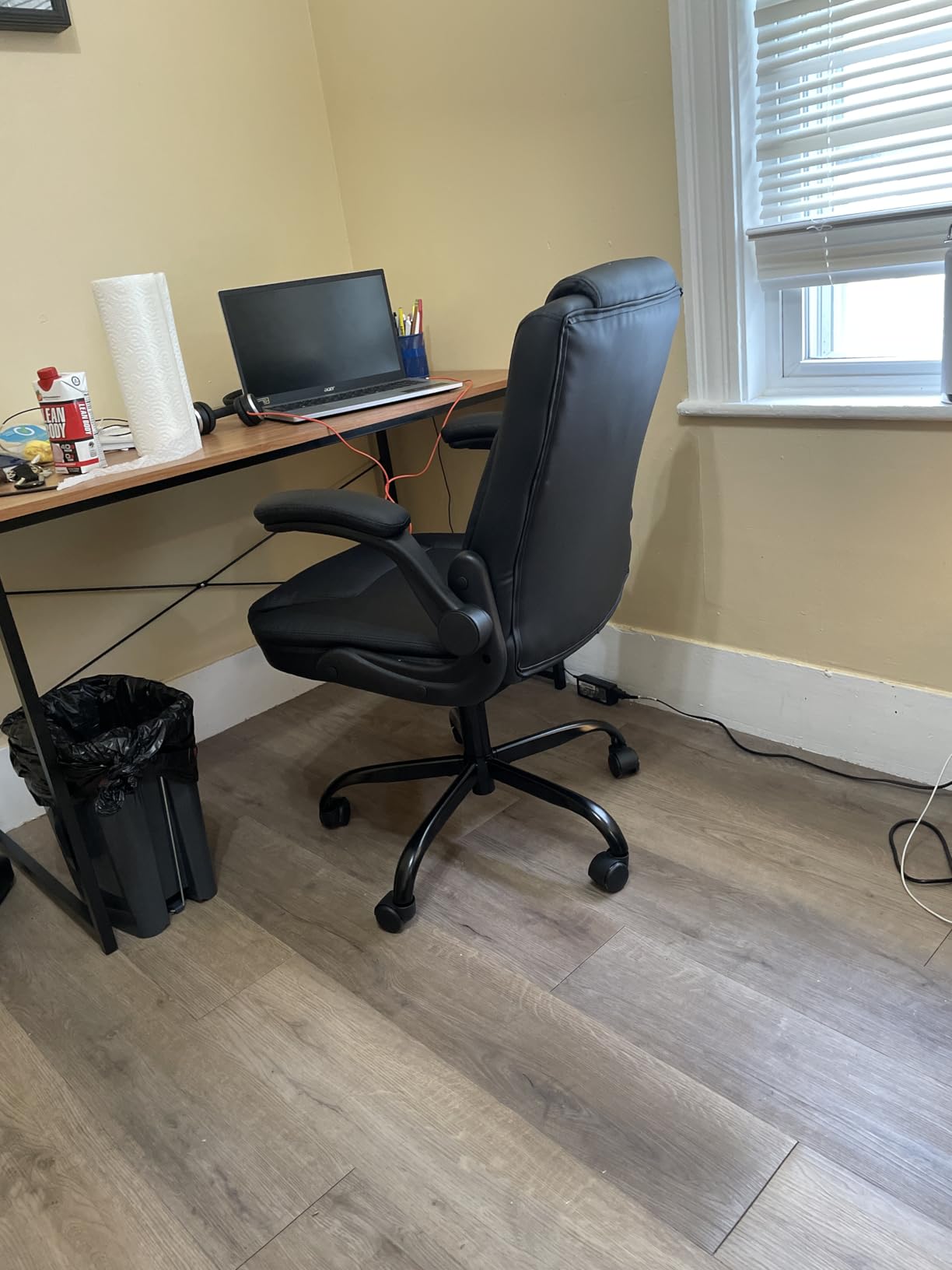 Leather Office Chair, PU Home Computer Desk Chairs with Ergonomic Back Support, 360 Swivel Free, Small Gaming Chair with Wheels and Adjustable Armrests, for Short People Use customer photo 1