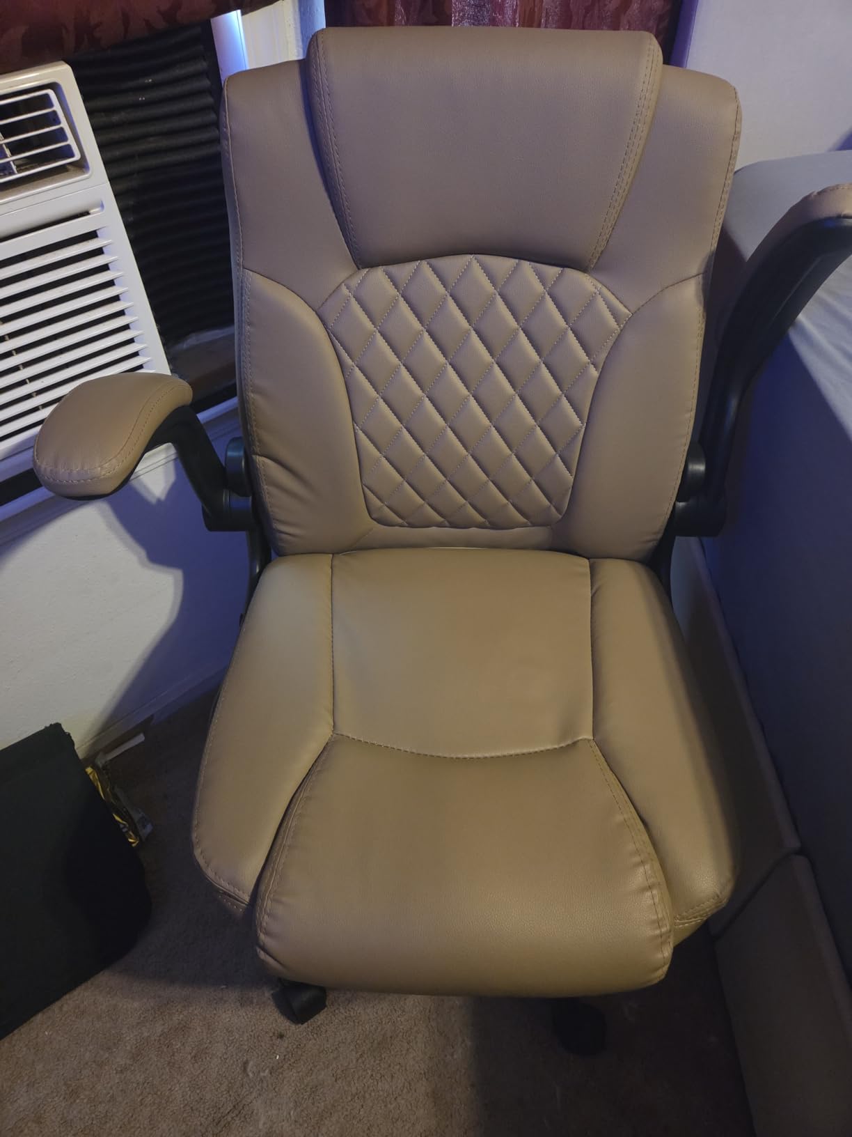Leather Office Chair, PU Home Computer Desk Chairs with Ergonomic Back Support, 360°Swivel Free, Small Gaming Chair with Wheels and Adjustable Armrests, for Short People Use customer photo 1