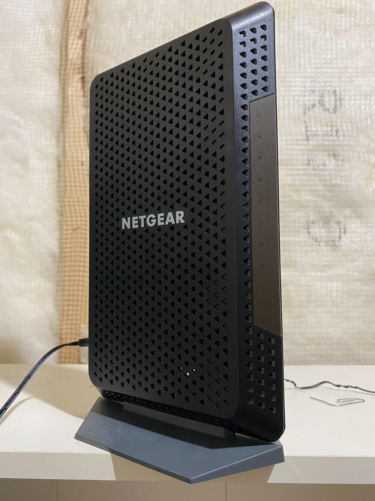NETGEAR Nighthawk DOCSIS 3.1 Mid/high-Split Cable Modem (CM2500-1AZNAS) - Approved for Today's Faster Speeds - Works with All Cable Providers Incl. Xfinity, Spectrum, Cox - Plans up to 2Gbps customer photo 2