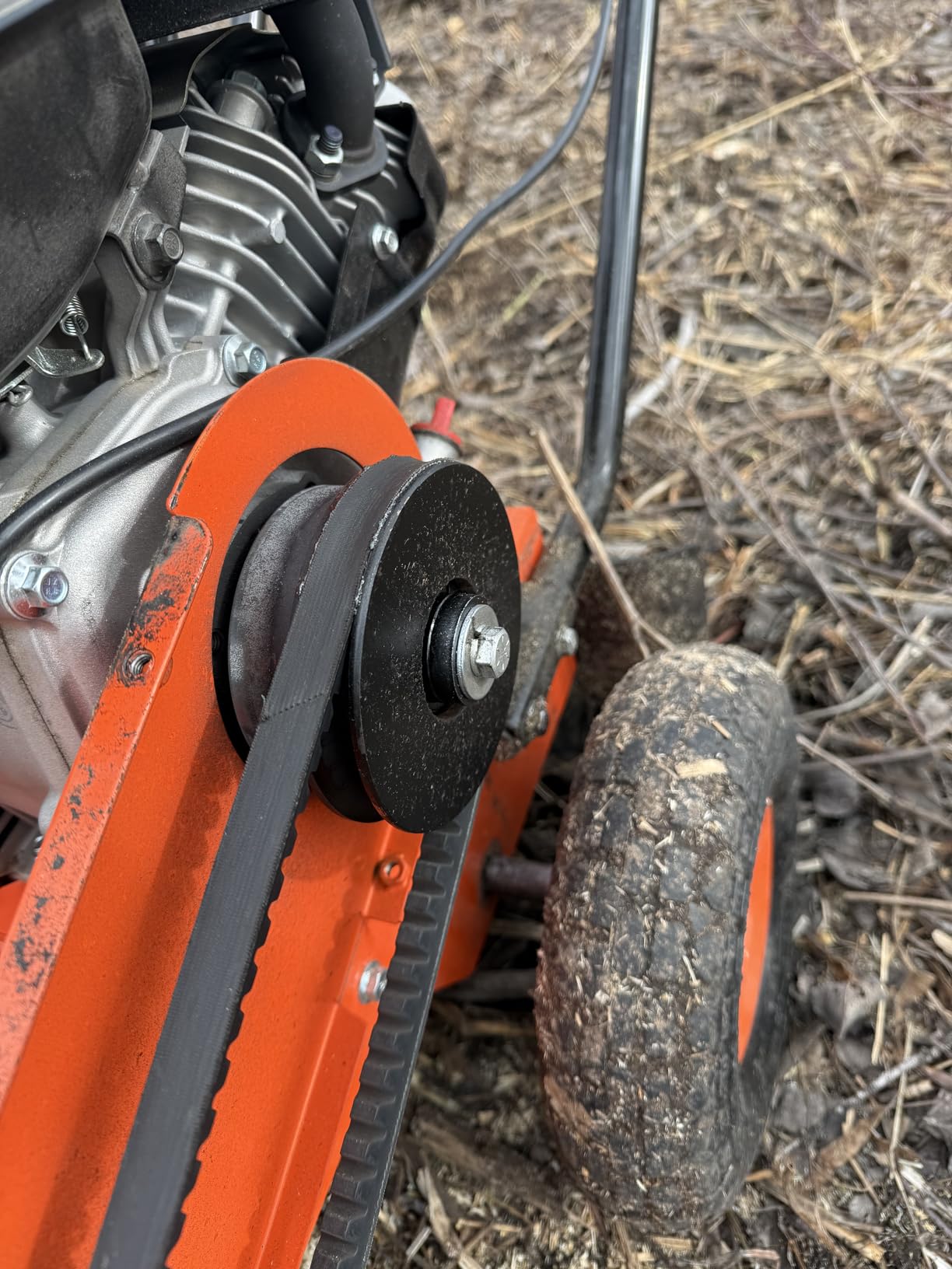 SuperHandy Gas-Powered Stump Grinder with 9HP Engine, Direct Belt Drive, 12-Inch Cutting Depth, 6 Durable Carbide Teeth - Compact and Lightweight customer photo 1