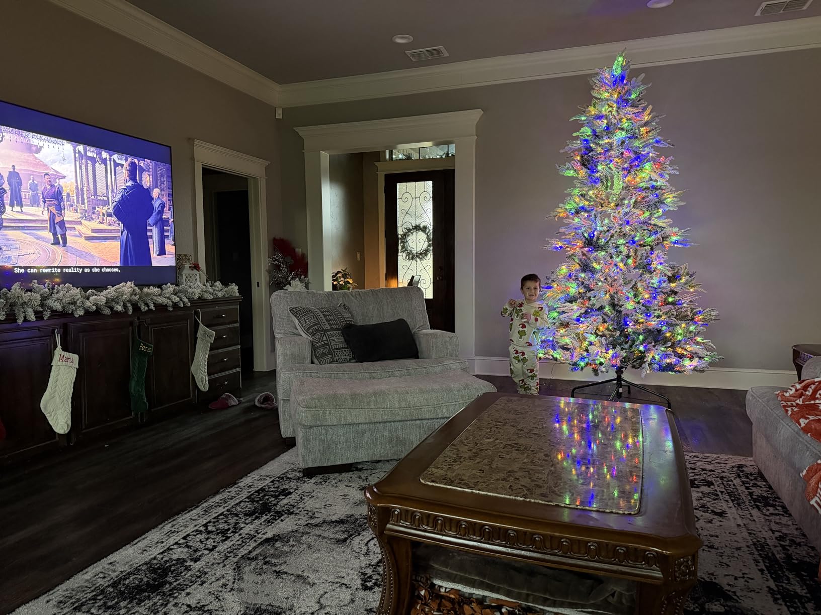 Best Choice Products Full Flocked Aspen Christmas Tree, 9ft Pre-lit Realistic Noble Fir w/ 1,200 Glowing LED Lights, 2-in-1 White & Multicolor customer photo 2