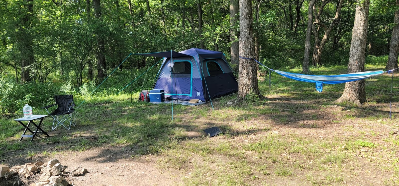 TIMBER RIDGE 6 Person Blackout Design Camping Tent, 60s Easy Setup Instant Cabin Tent for Family with Rainfly, Water-Resistant, 9' x 9' x 72
