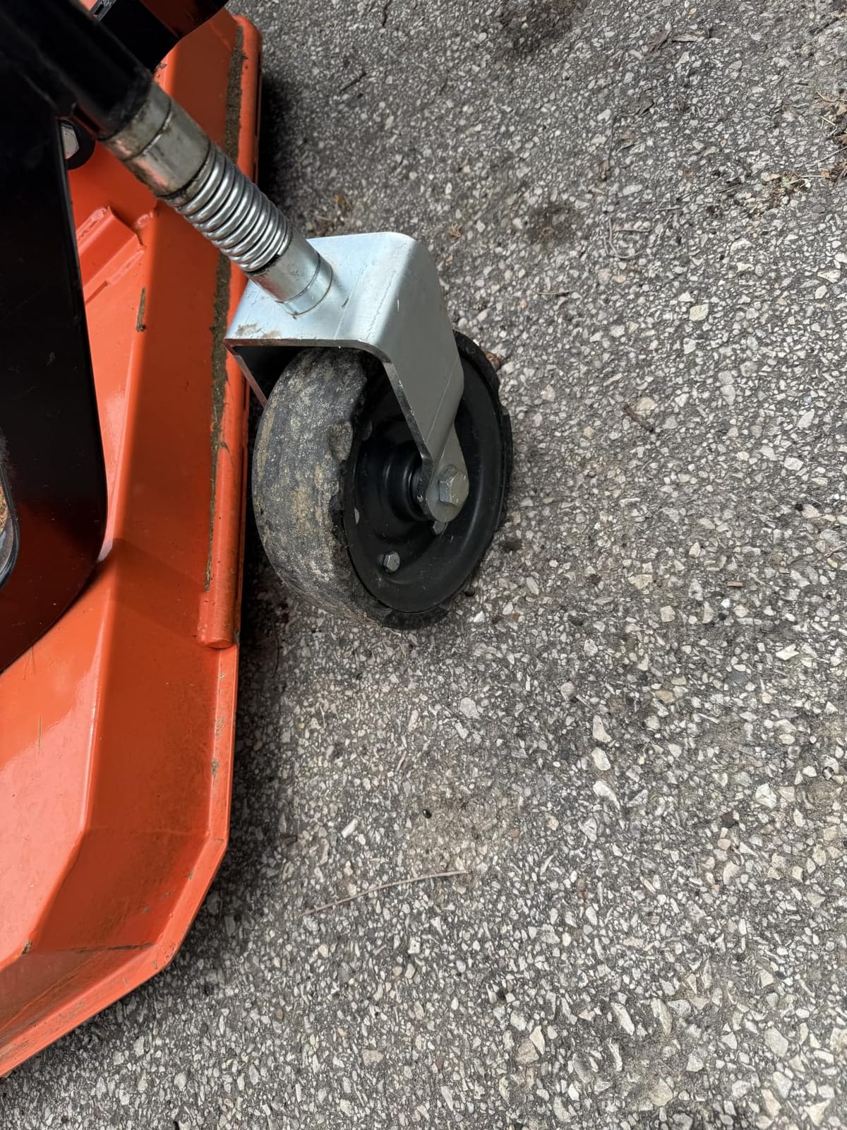 3 Point PTO 72'' Working Width Finish Mower Attachment for 18-50hp Tractor, Category 1 Hitch, 4-Tires, 0.4'' - 4.5'' Adjustable Cutting Height, Model FM180 customer photo 1