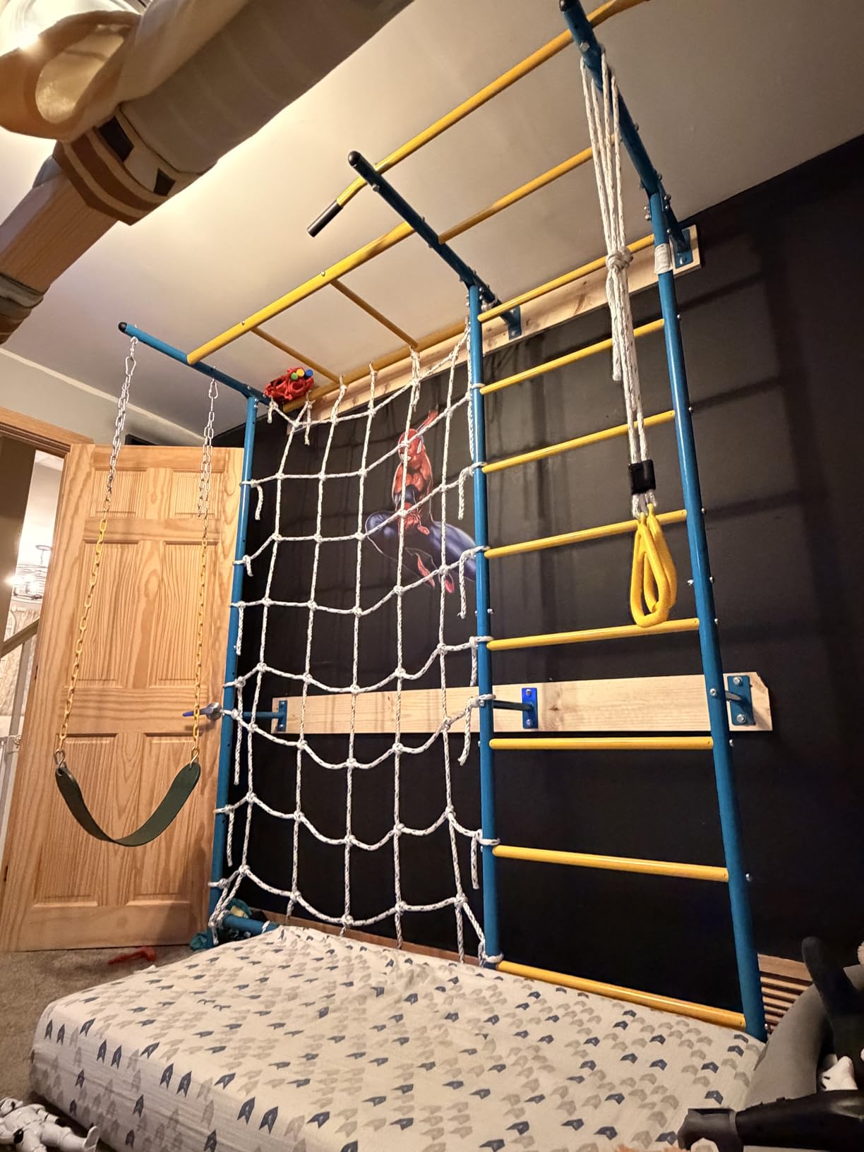 VEVOR Indoor Jungle Gym for Toddlers, 5-in-1 Climbing Playset with Carbon Steel Swedish Ladder, Wall Ladder, Pull-Up Bar, Rope Ladder, and Gymnastic Rings, Supports 220 lbs, Multicolor customer photo 1