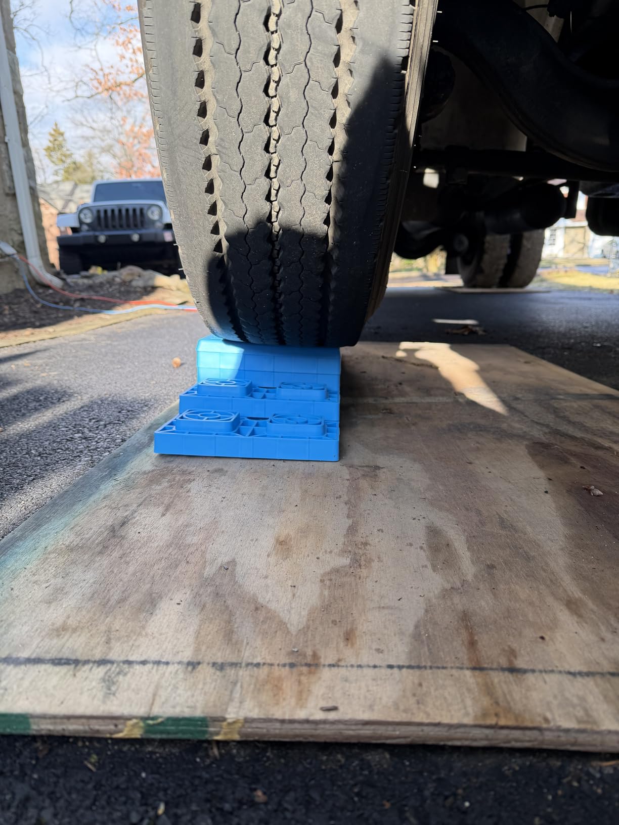 RVMATE 12 Pack RV Leveling Blocks, Camper Trailer Leveling Blocks | Levelers for RVs, Reduce Trailer Movement, Trailer Leveling Blocks, RV Leveling System Great for Single and Dual Wheels customer photo 1
