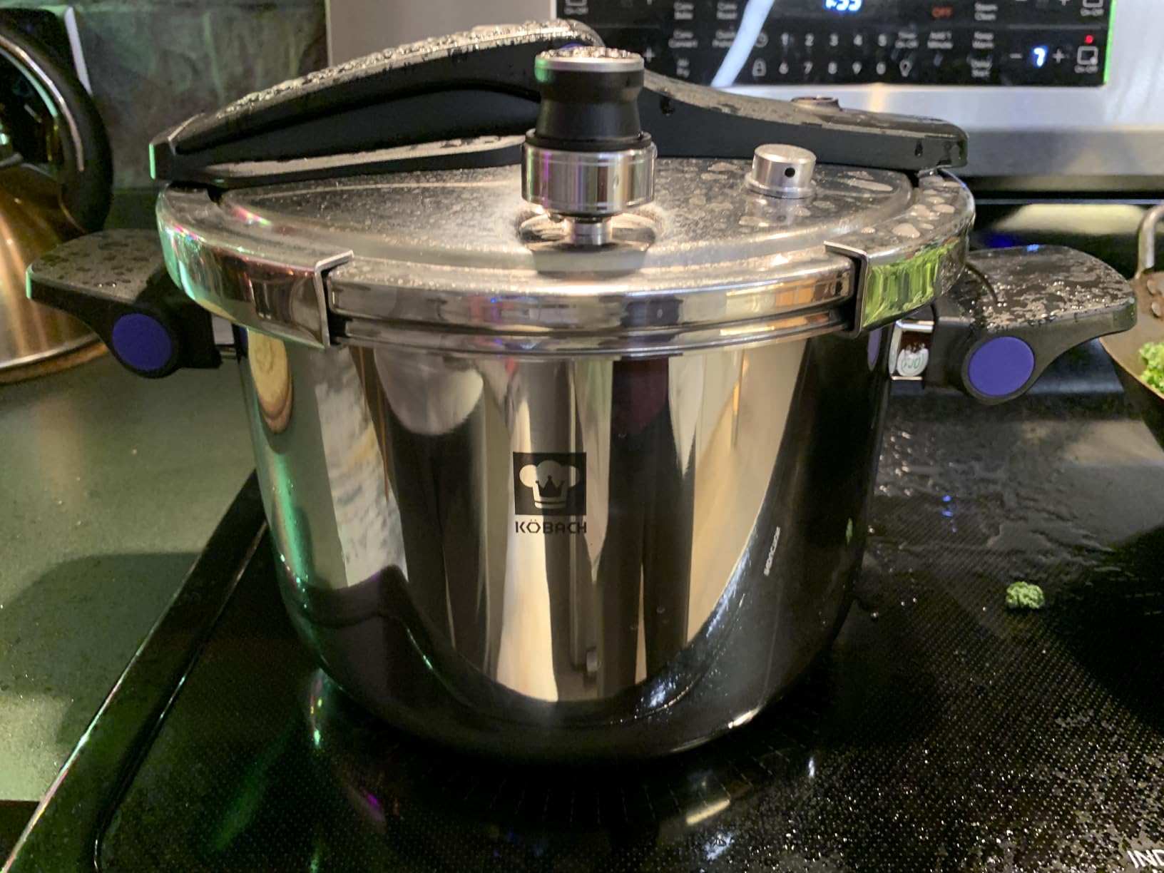 KOBACH 8QT Stainless Steel Pressure Cooker, Olla de presion, Cooking Pressure Cooker, Compatible with Induction and Gas Stovetops, Dishwasher Safe, One-Hand Opening Design customer photo 1