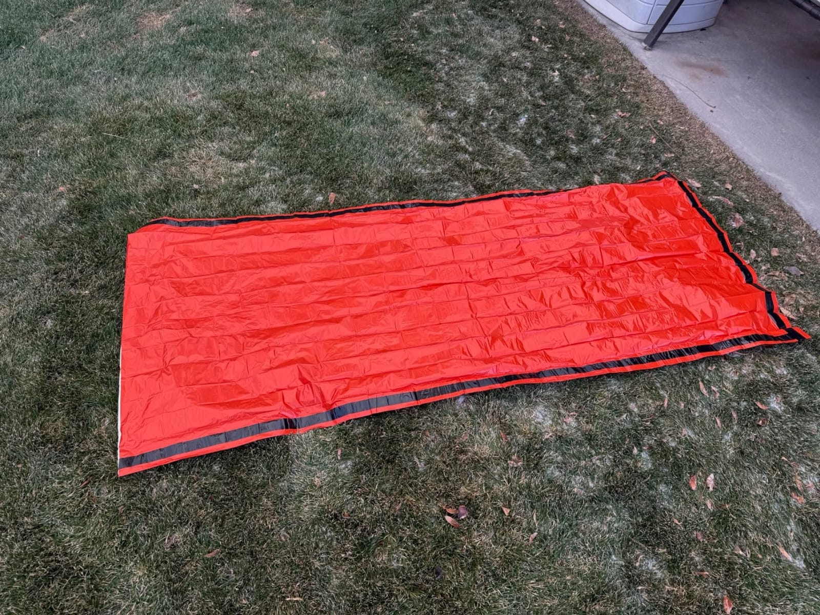 Cymuber Emergency Sleeping Bag, Portable Waterproof Thermal Bivy Sack, Camping Mylar Sleeping Bag Survival Gear Emergency Blankets customer photo 2