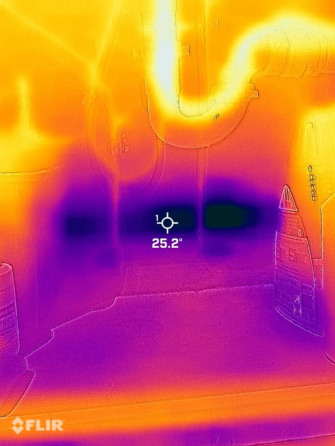 Flir One - Thermal Imaging Camera for iOS Smartphones (iPhone 15 and Newer w/USB-C), 240x180 Super Resolution (80x60 Native IR) | iPhone 15 and newer, 80x60 native IR, MSX, inspection guides, 1.5m drop, case, USB cable customer photo 1