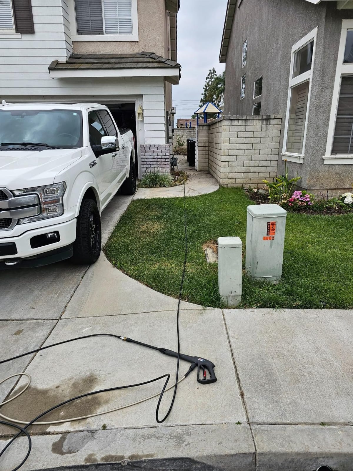 Tool Daily Sewer Jetter Kit for Pressure Washer 100 FT, Power Washer Gun | Drain Cleaner Hose 1/4 Inch NPT, Corner, Rotating and Button Nose Sewer Jetting Nozzle, 3600 PSI customer photo 1