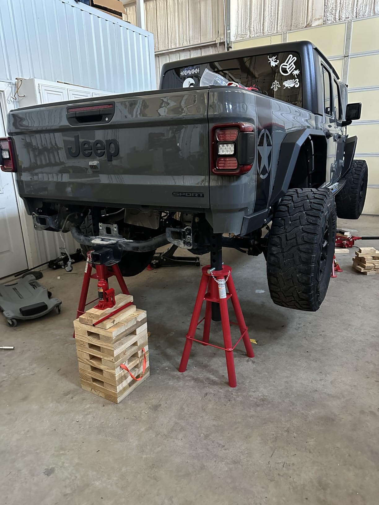 Maxority 10 Ton (20,000 lbs) Capacity Heavy-Duty High Profile Pin Type Adjustable Jack Stand for Trucks & Equipment, 1 Pair customer photo 1