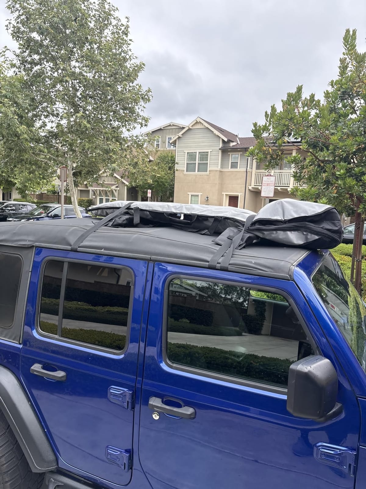 Abahub Kayak Roof Rack Soft Roof Rack Pads for Car Kayak Surfboard | Universal soft roof rack for kayak & surfboard, with 2 Tie Down Straps, 2 Tie Down Ropes, 2 Hood Loops and Storage Bag customer photo 2