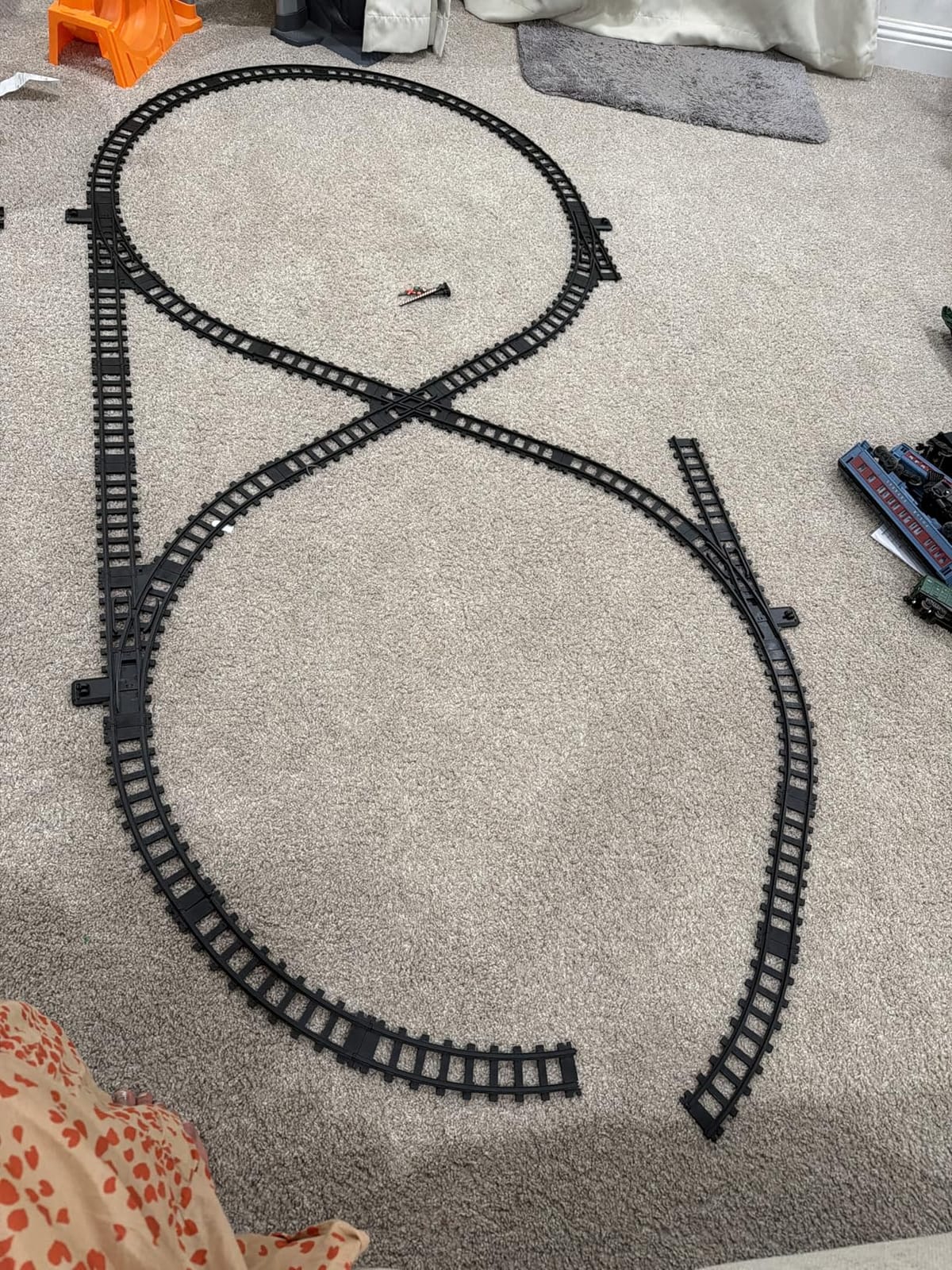 Lionel The Polar Express Battery O Gauge Train Set with Remote & Lights customer photo 1