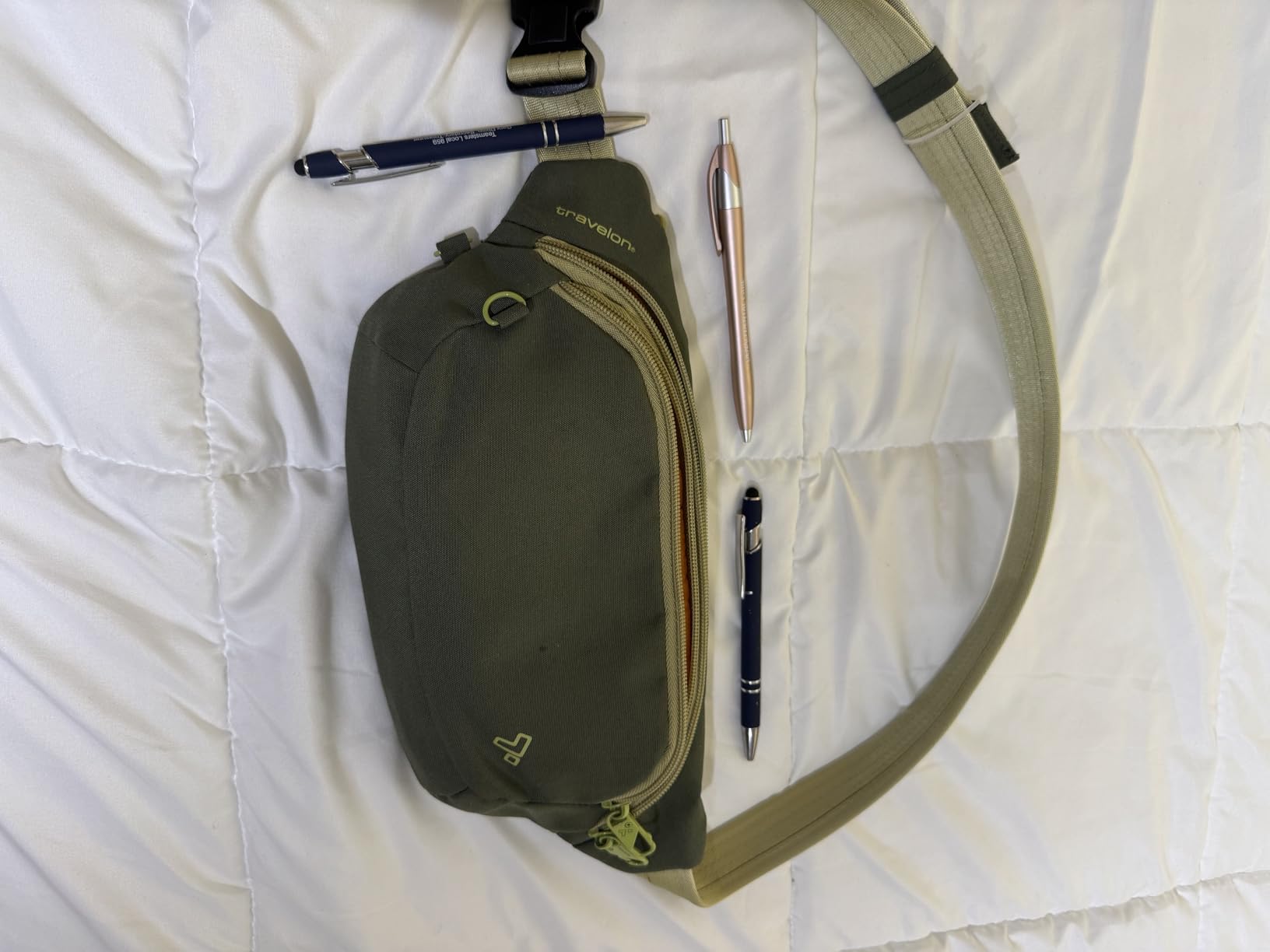 Pacsafe Anti-Theft The Voyages Waist Pack customer photo 1