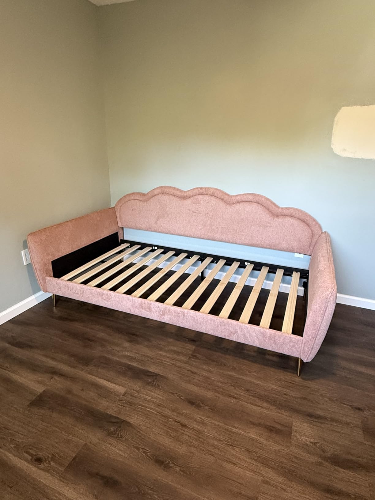 VELOCAVA Twin Size Upholstered Daybed with Cloud-Shaped Backrest, Modern Linen Sofa Bed with Metal Legs, Wood Slat Support for Bedroom, Living Room, Guest Room, Blush Pink customer photo 2
