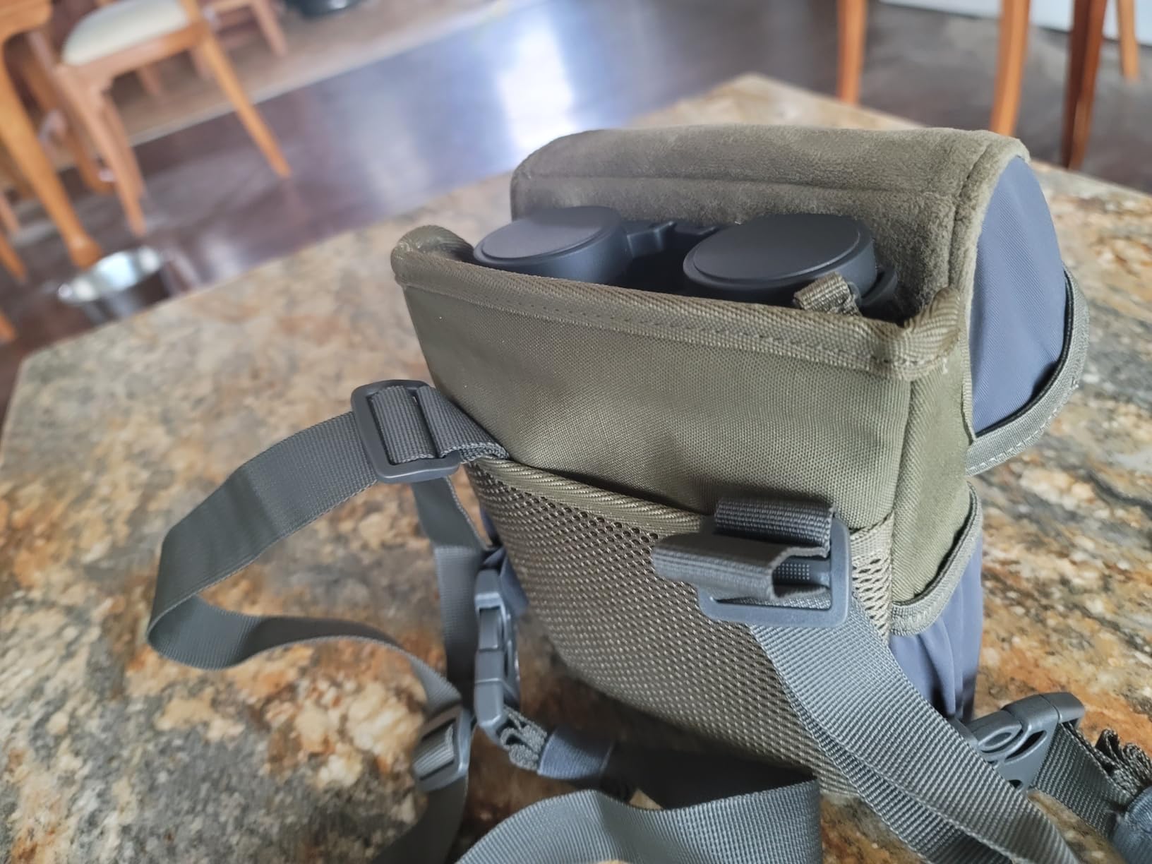 Halo Optics K2000 Rangefinder Binoculars 10x 42mm customer photo 1