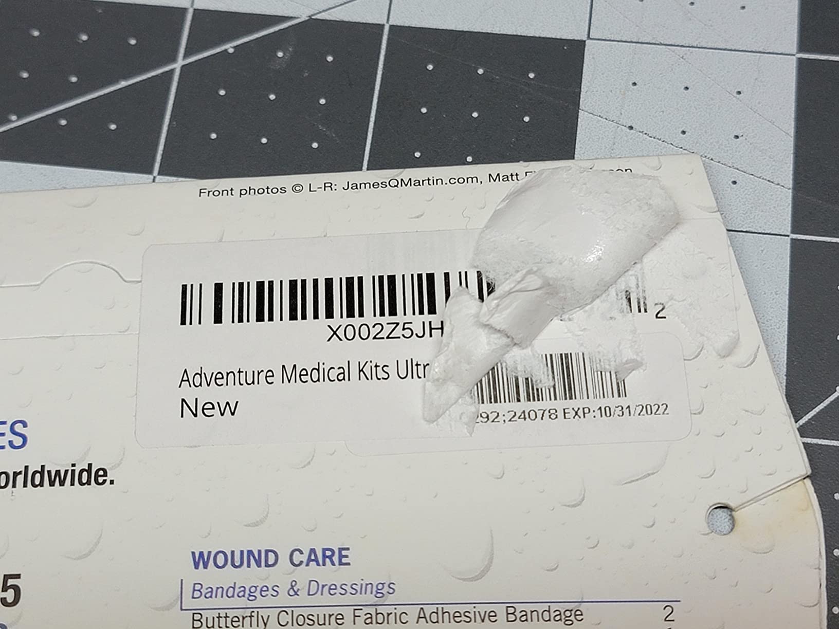 Adventure Medical Kits Ultralight/Watertight Medical Kit .5, (2 Person) | Features Waterproof DryFlex Inner Bag with Bandages, Gauze & Medications for Wound Care, Plus Moleskin for Blister Relief customer photo 2