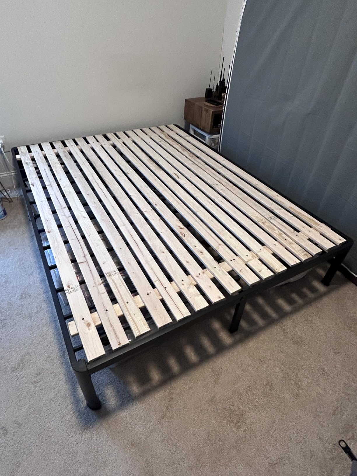 VIPSHOW 14 Inch Queen Heavy Duty 3500lbs Bed Frame with Round-Corner customer photo 1
