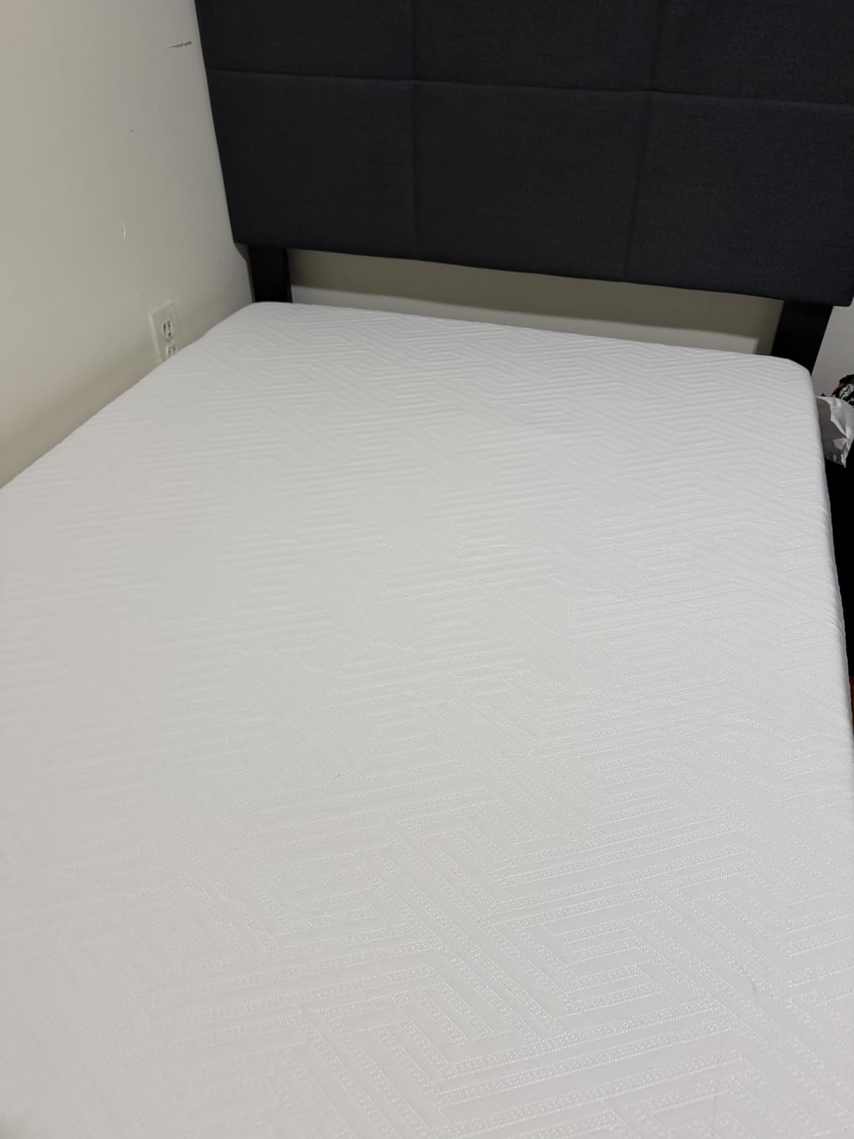 Novilla Bliss Mattress King Size, 14 Inch Gel King Memory Foam Mattress | Cooling Comfort & Pressure Relieving, Target Zoned Support for Back Pain Relief, CertiPUR US Certified Foams customer photo 1