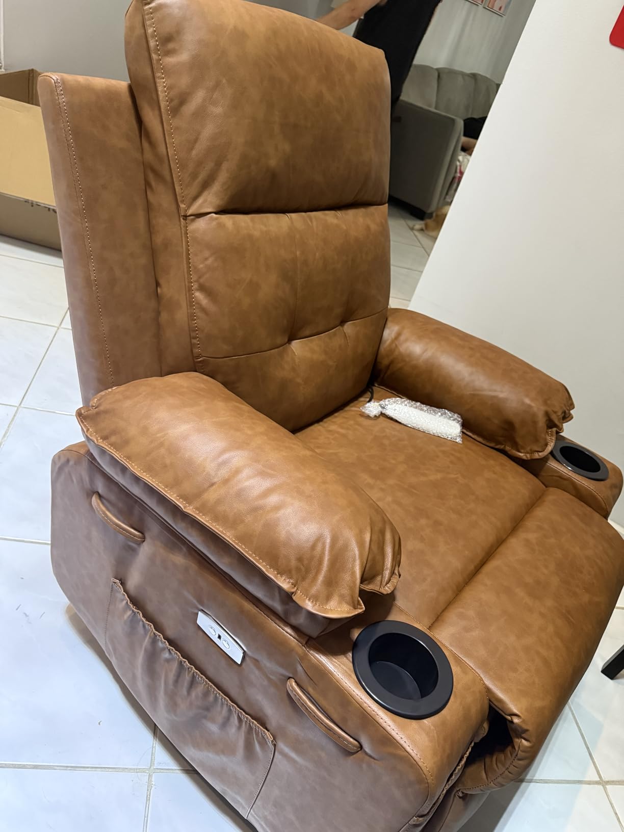 Polar Aurora Power Lift Chair for Elderly, Electric Recliner Chair with Vibrating Massage & Heating, Living Room Chair with Thickened armrest, USB Ports, 2 Cup Holders customer photo 2