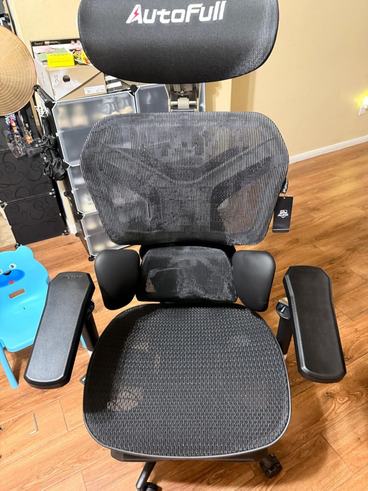 AutoFull G7 Gaming Chair - 3-Zone Lumbar, 22-Point Adjustment, Breathable Mesh, Custom Backplate, 720° Armrests, BIFMA Certified Ergonomic, 140° Recline, IGR Certified, Niko Endorsed - Black customer photo 1