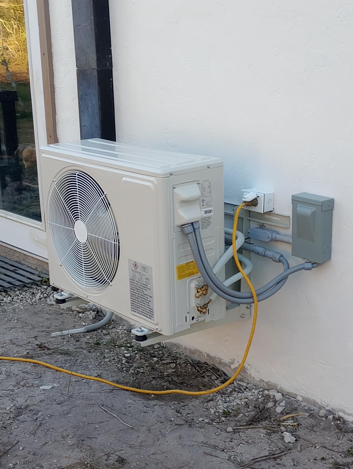 Mountman 12000 BTU Mini Split AC/Heating System, 19 SEER2 110/120V Energy Efficient Ductless Inverter System, Cools Up to 750 Sq.Ft with Pre-Charged Condenser, Heat Pump & Installation Kits customer photo 1