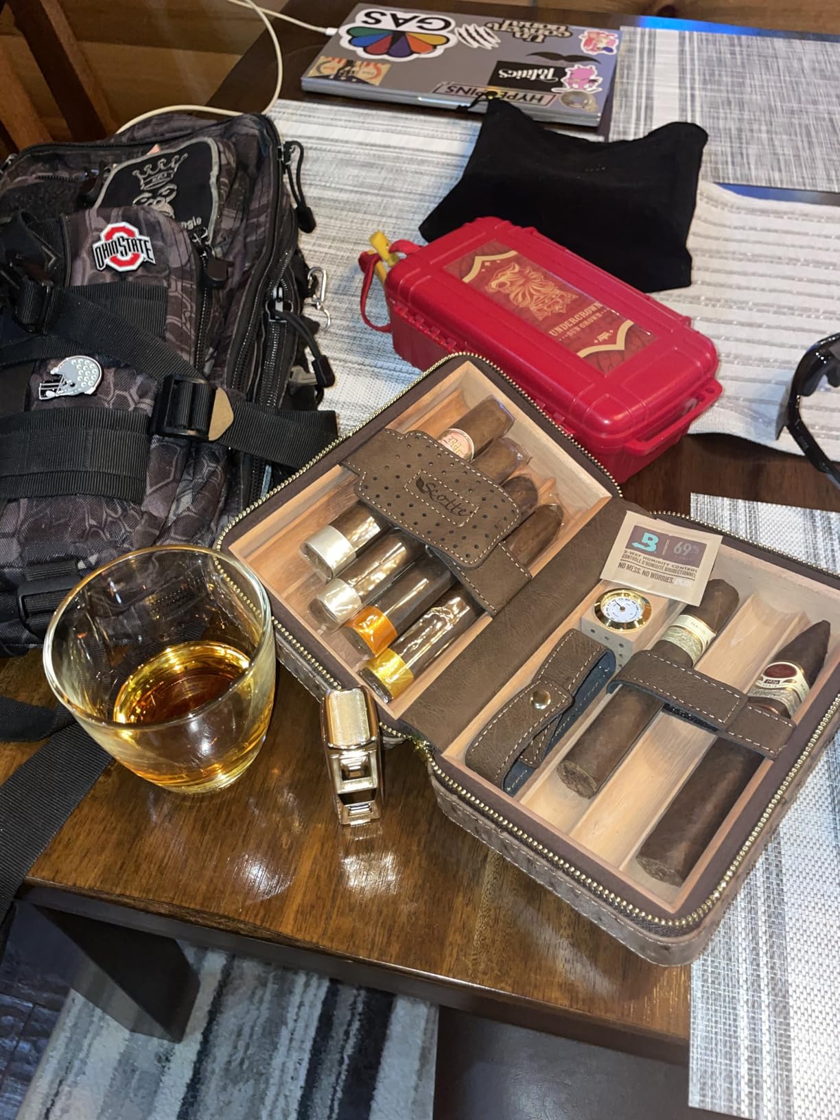 Scotte Cigar Humidor Box, Cigar Lighter Cedar Wood Lined Leather Cigar Case Built in Hygrometer & Humidifier, Torch Lighter with Cigar Holder Cigar Punch Portable Travel Cigar Humidor (Smooth Brown) customer photo 2