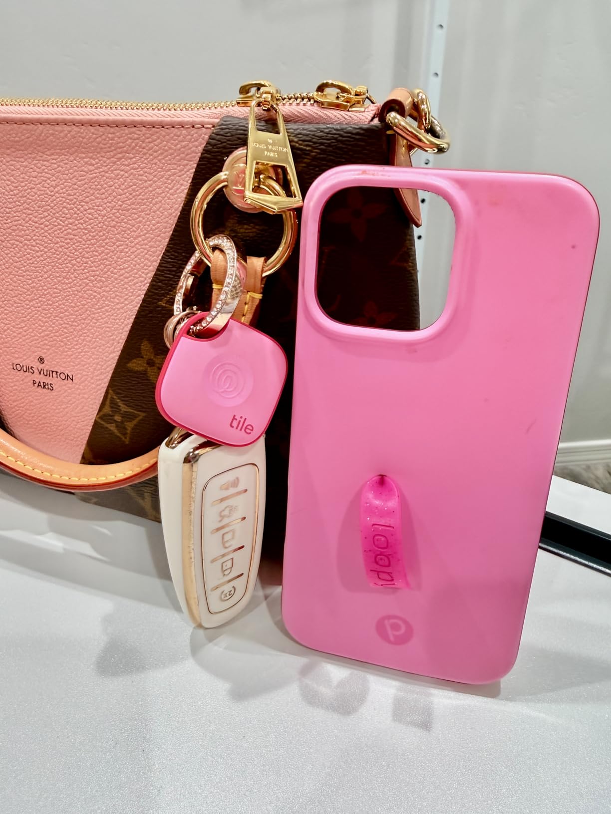 Life360 Tile - Bluetooth Tracker, Keys Finder and Item Locator for Keys, Bags and More. Phone Finder. Both iOS and Android Compatible. 4-Pack customer photo 1