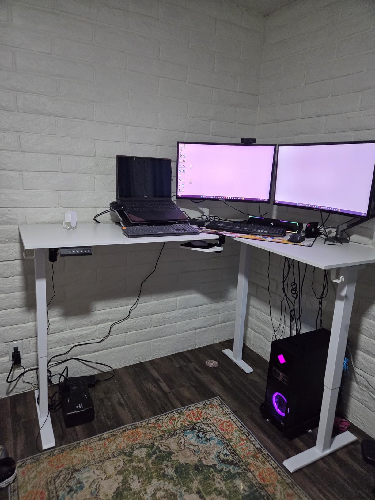 Casaottima 63 Inch L Shaped Electric Standing Desk, Home Office, White | Reversible Corner Desk with Height Adjustment, Ergonomic Sit Stand Table for Home Office, Computer Workstation customer photo 1