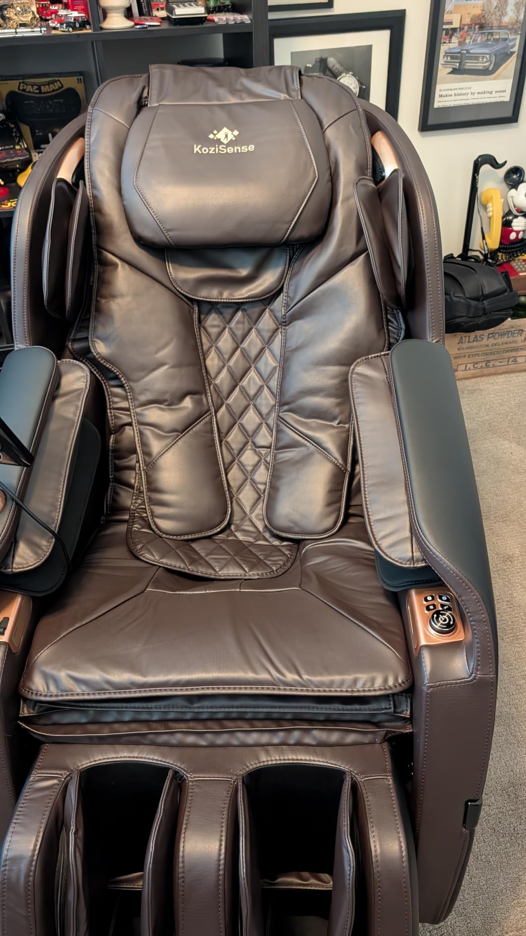 KoziSense A18 Zero Gravity Full Body Massage Chair with Heat customer photo 1
