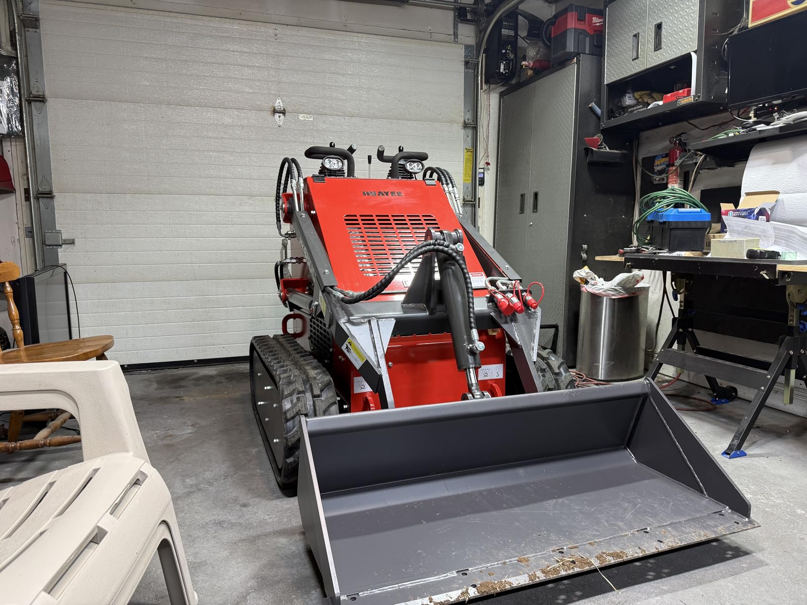 HY480C Mini Skid Steer Loader Stand-On Tracked 1234 lbs with Bucket | 23HP V-Twin Gas Engine, 3-Pump 3-Valve Hydraulic System, 1765 lbs Max Lift Capacity, Tracked Compact Utility Loader customer photo 2
