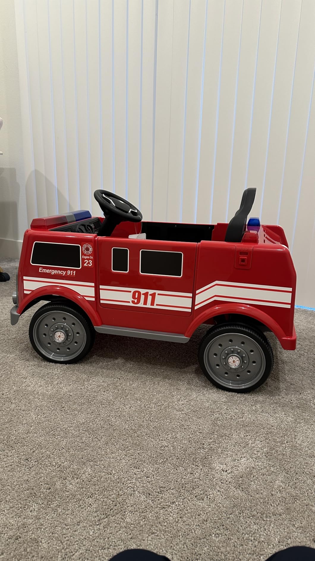 ELEMARA 12V Ride on Fire Truck, Battery Powered Toddler Electric Vehicle w/Parent Remote Control, Ride on Car for Kids, Siren-Call, Walkie-Talkies, Flashing Lights, Fire Extinguishers, Bluetooth, Music, USB customer photo 2