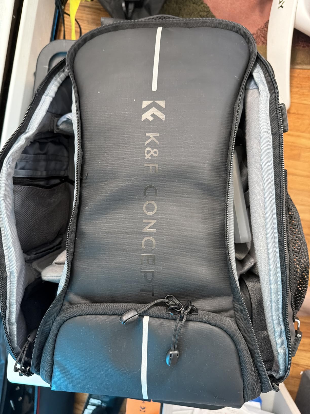 K&F CONCEPT Camera Backpack, 25L Large Capacity Camera Bag for Photographers | Raincover, 15.6 Inch Laptop Compartment, Compatible for Canon/Nikon/Sony/DJI Mavic Drone, B10 customer photo 2