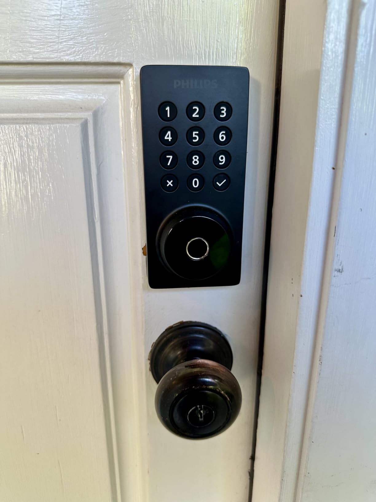 Philips WiFi Keypad Deadbolt with Handle, Built-in WiFi, APP Remote Control | Smart Locks for Front Door, Voice & Fingerprint Unlock, Flexible Codes, Auto-Lock, Backlit Keypad, Come with Door Lever customer photo 2