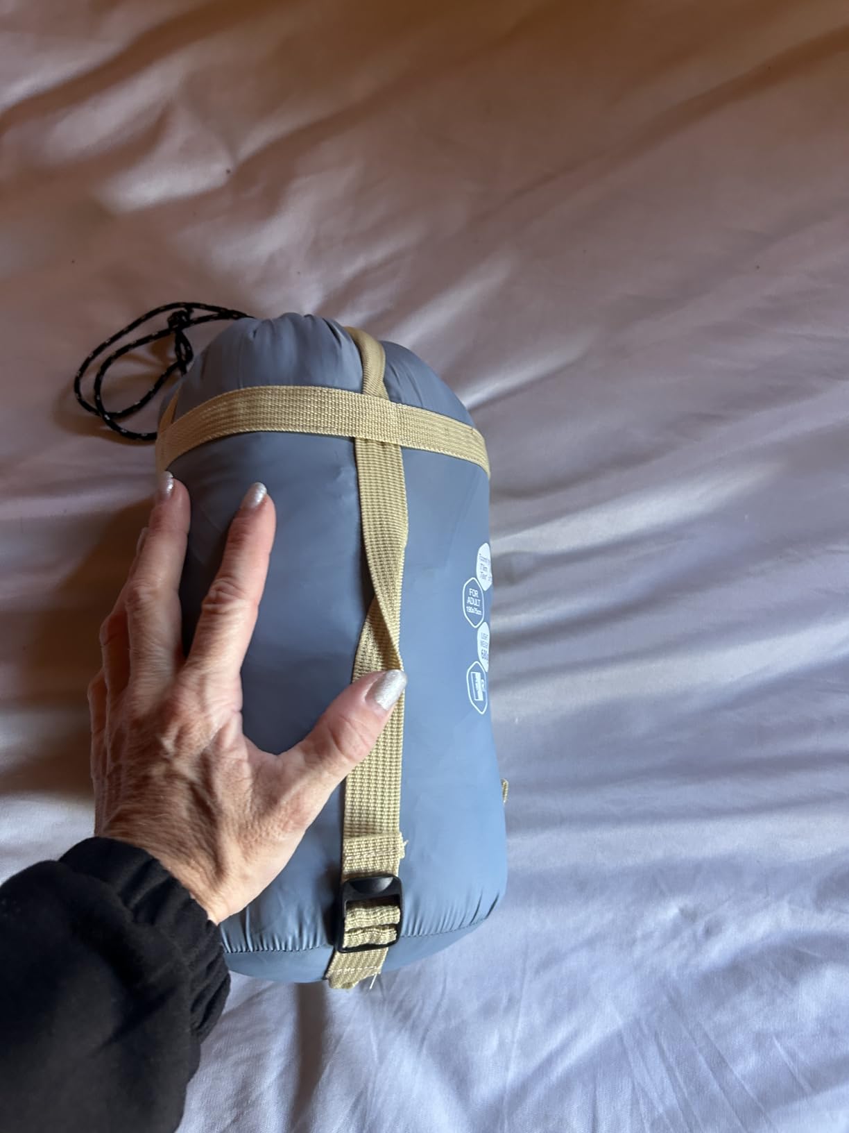 Ultralight Backpacking Sleeping Bag - 50-70°F, 1.5lbs, Waterproof & Machine Washable, 2-Way Zipper for Teens, Couples, Women, Men Compact for Hiking/Camping (M/L Sizes) customer photo 2