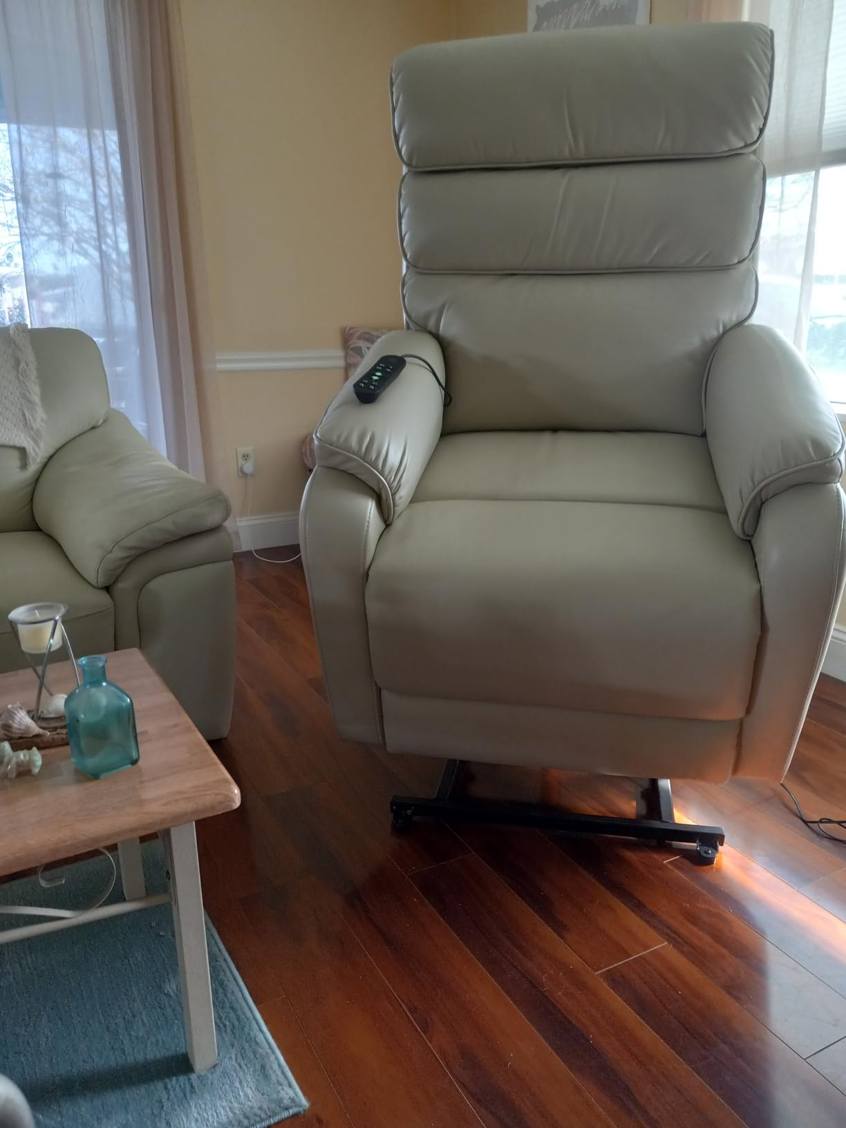 EONIX Power Lift Recliner Chair for Elderly, Heat and Massage (Medium) | Assist with Standing, Infinite Position, Lay Flat, USB Ports, 3.1