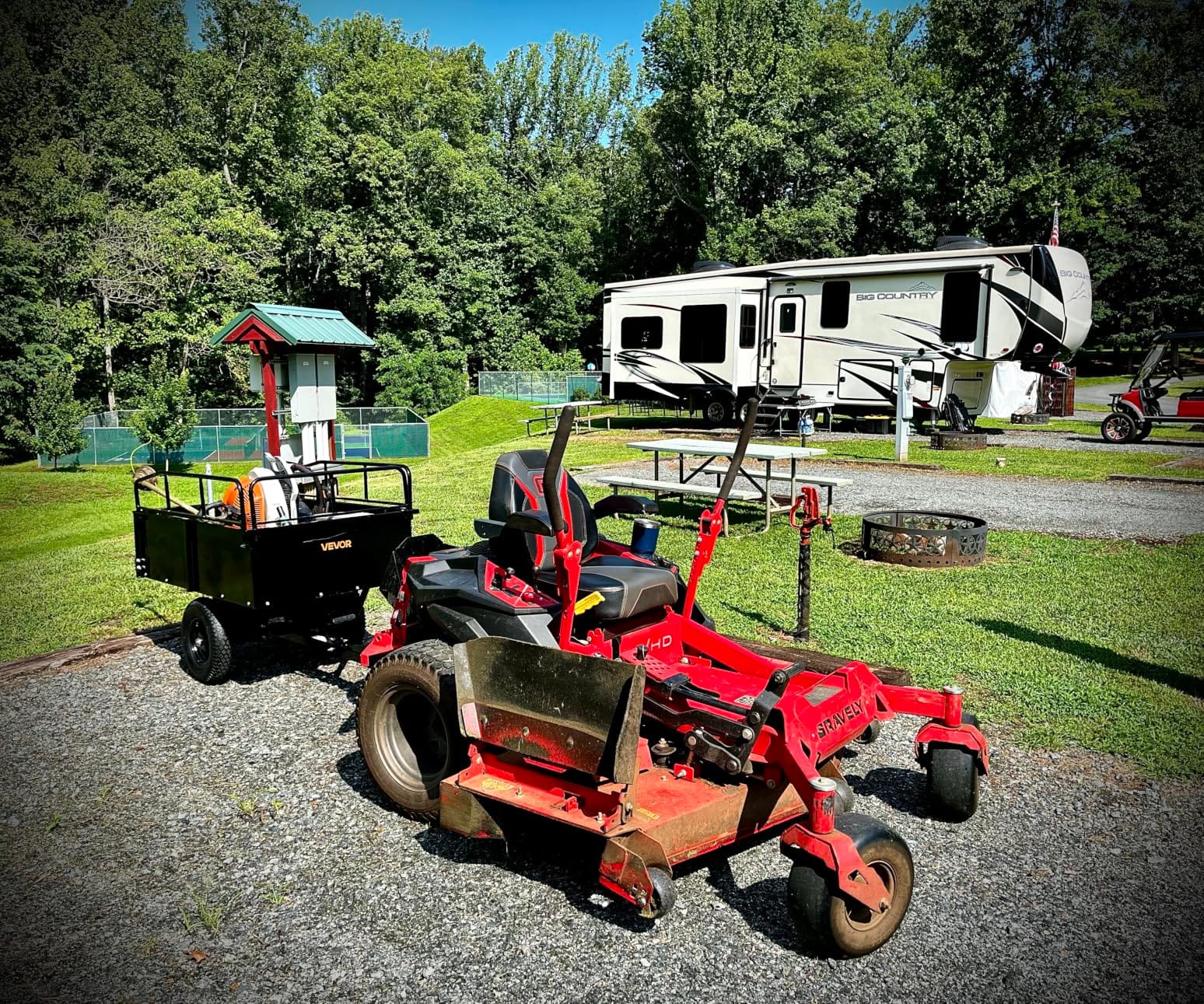 VEVOR 28 Cu.Ft 1800Lbs Steel ATV UTV Trailer Tow Behind Dump Cart, Heavy Duty Pull Behind Utility Dump Trailer for Lawn Mower Trailer Tractor Garden Yard with Removable Rear Panel customer photo 1
