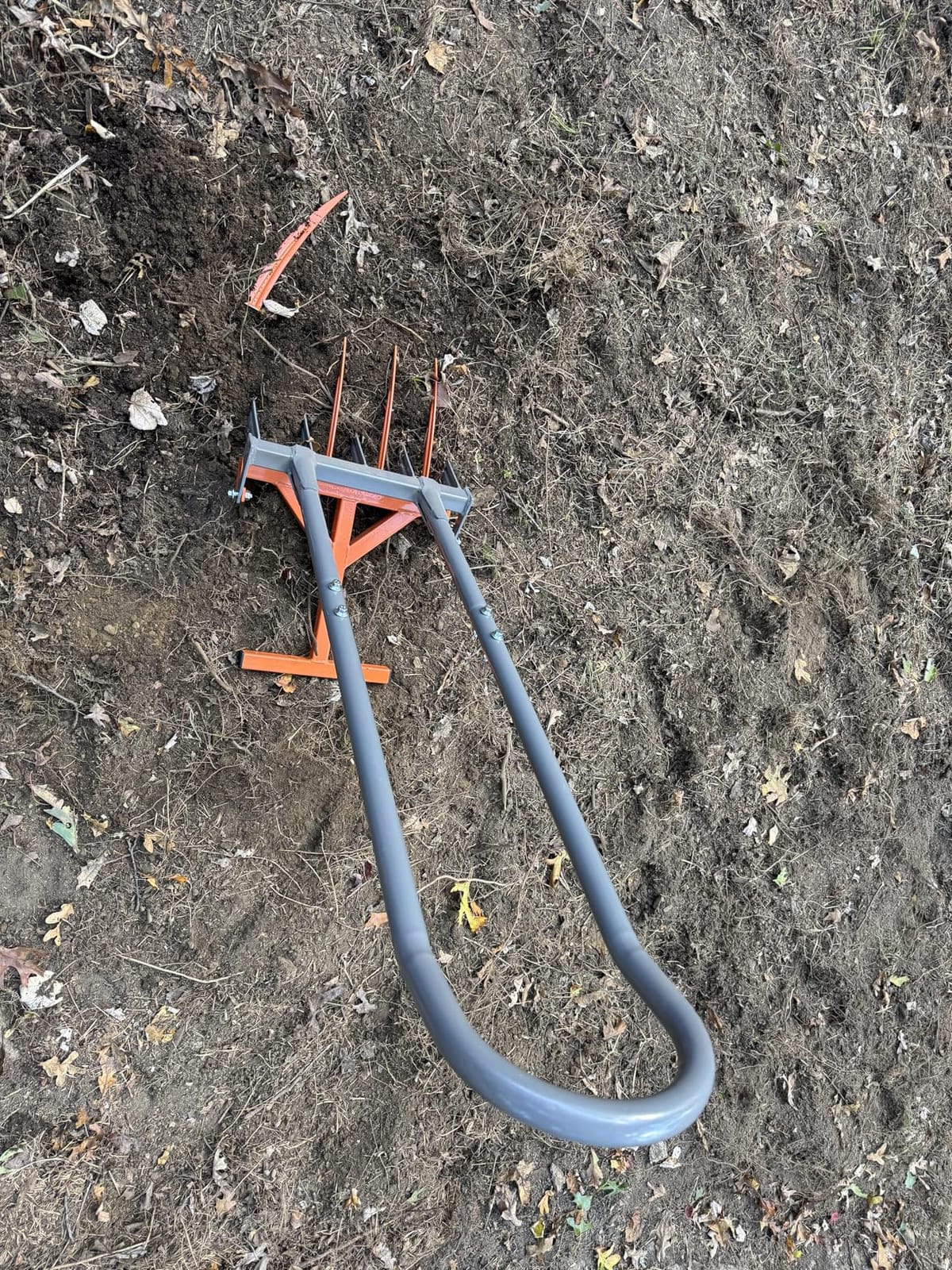 Walensee Broadfork Garden Tool, 9 Tines Heavy Duty Broad Fork Hand Tiller, 2-in-1 Garden Pitchfork with Ergonomic U-Shaped Handle, Spading Digging Fork for Gardening, Cultivating customer photo 2