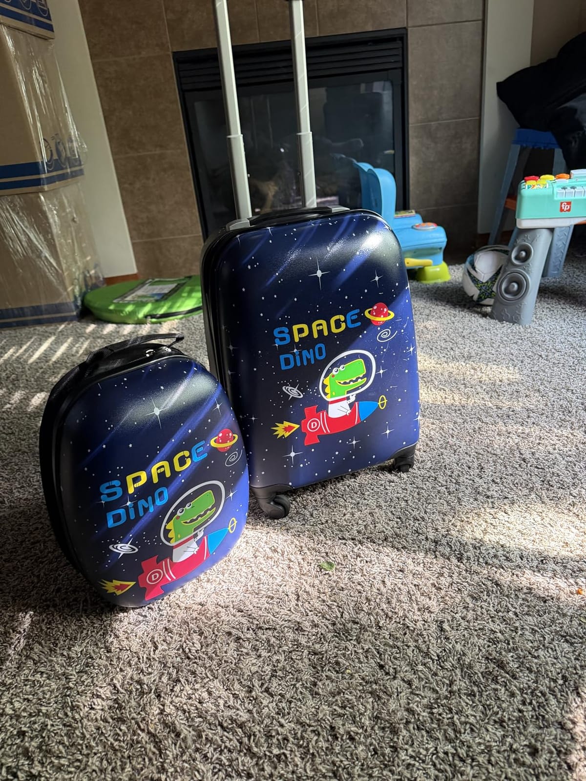 VEVOR Ride-on Luggage, 20 L Capacity, 20 Inches Kids Scooter Suitcase with Flash PU Wheels, Adjustable Handle & TPR Non-Slip Grip, Foldable & Lightweight Scooter Luggage for Kids Aged 5+, Blue customer photo 2