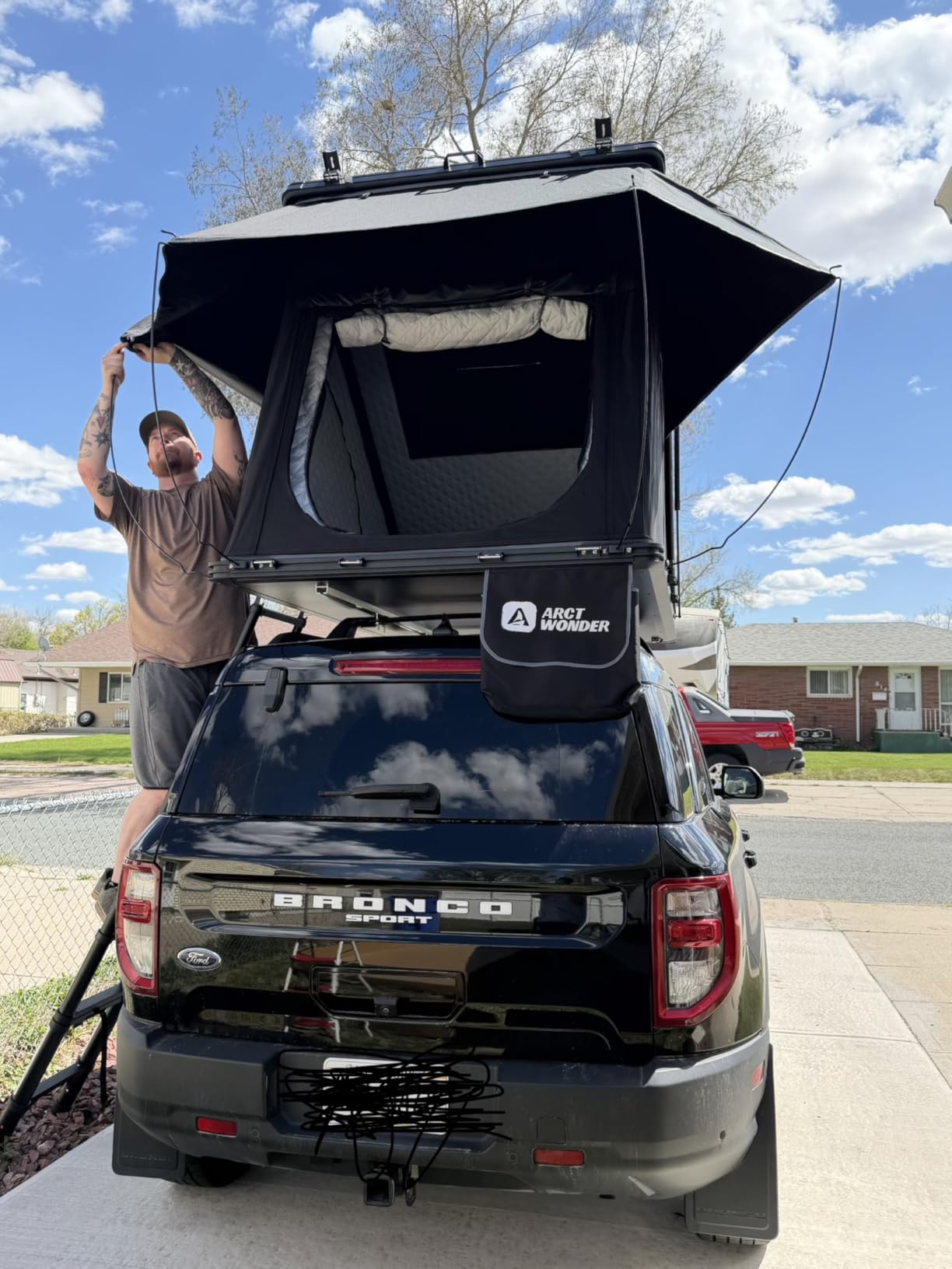 Solar Panel Rooftop Tent Hard Shell with Winter Thermal Layer | Aluminum Pop Up Roof Top Tent Hardshell with USB Outlet, Luggage Bar, Suitable for Jeep SUV Truck, 4 Season Camping customer photo 1