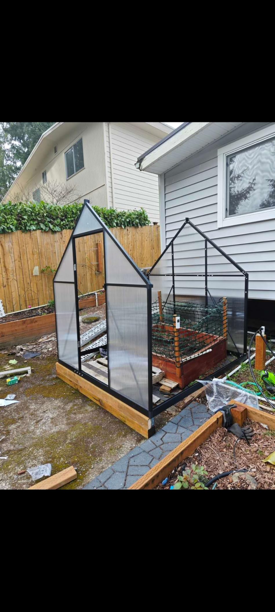 HOOYEAH 6x8 FT Polycarbonate Greenhouse, Walk-in Greenhouses for Outdoors, Aluminum Frame Plant Green House with Locking Door & Roof Vent, Heavy Duty Winter Green House Kit for Outside Backyard customer photo 1