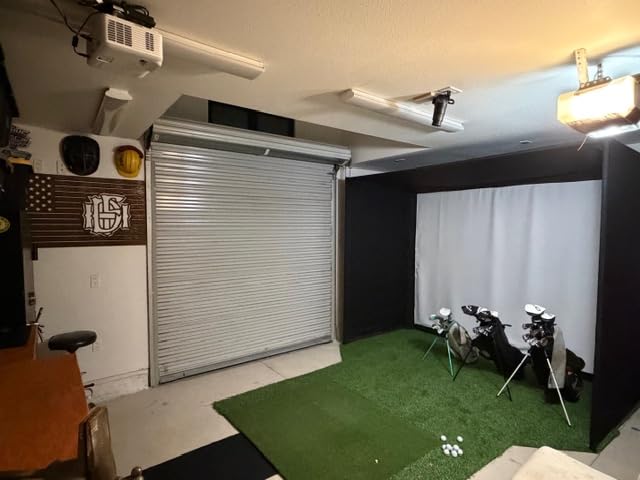 Diandian Golf Simulator Enclosure Kit 10 x 8 ft with 4K-Ready Impact Screen, 600D Blackout Cover, Anti-Ricochet Foam Padding & Safety Side Nets customer photo 1