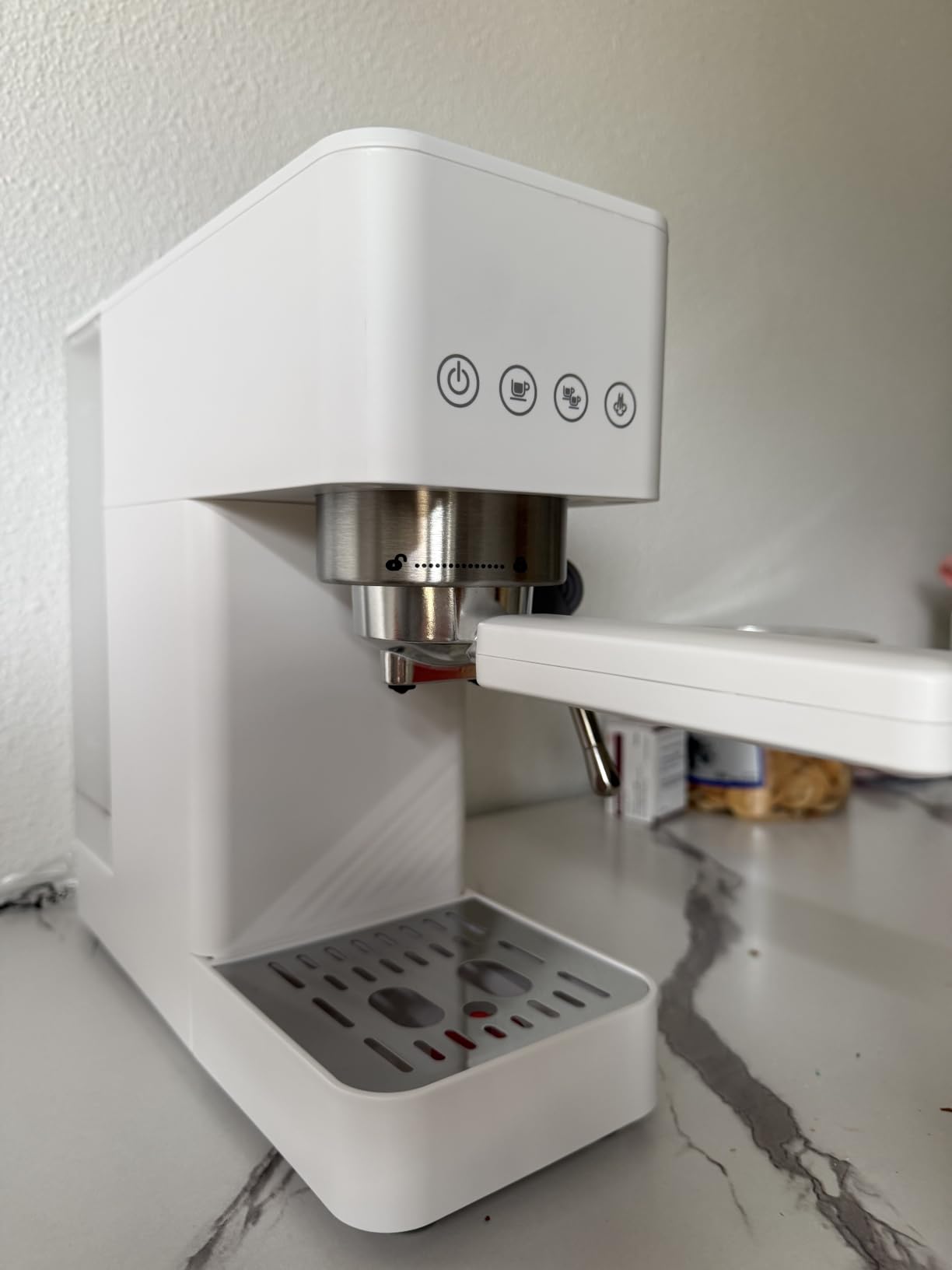 AMZCHEF Compact Espresso Machine 20 Bar, Easy One-Touch Brewing, 30s Heat-Up, Stable PID Control, Easy Milk Frothing, 50oz Tank customer photo 2